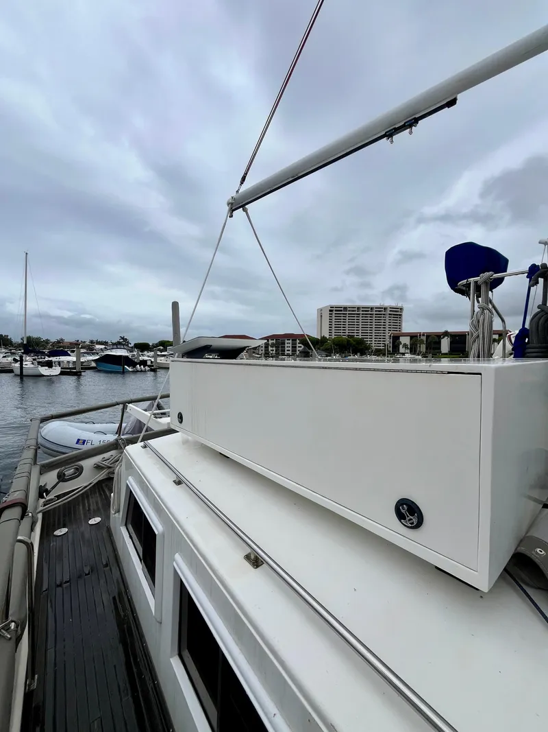 Slide: The Image of Grand Banks 49 Classic 1997 - 54