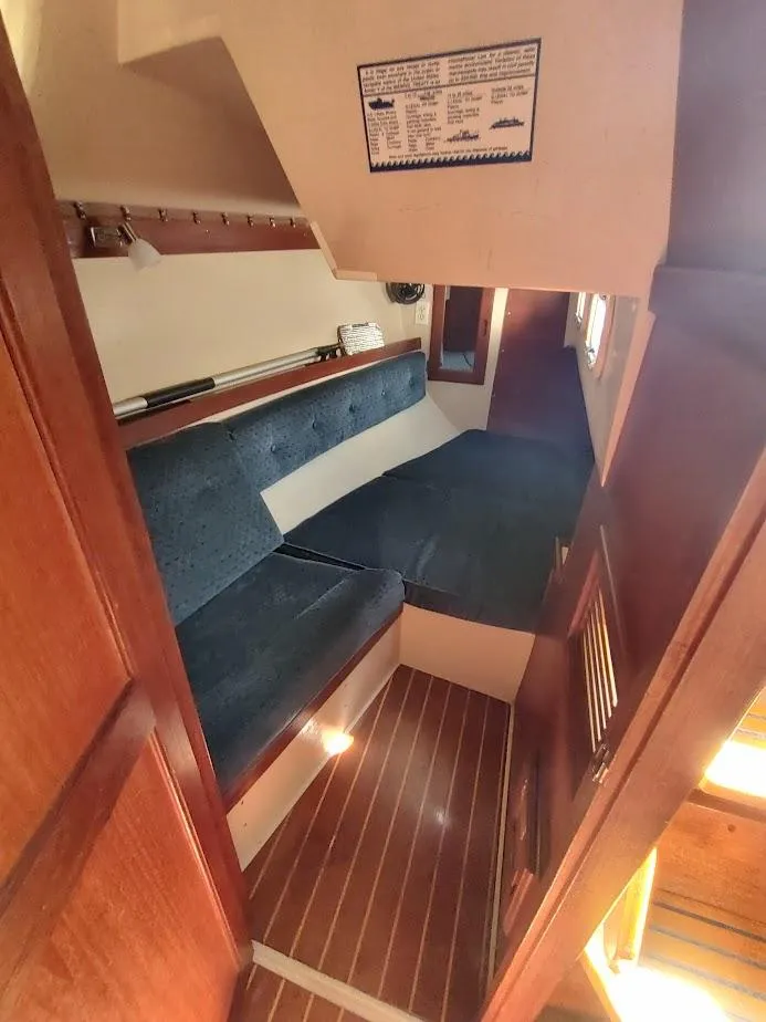 Slide: The Image of Catalina 34 1987 - 52