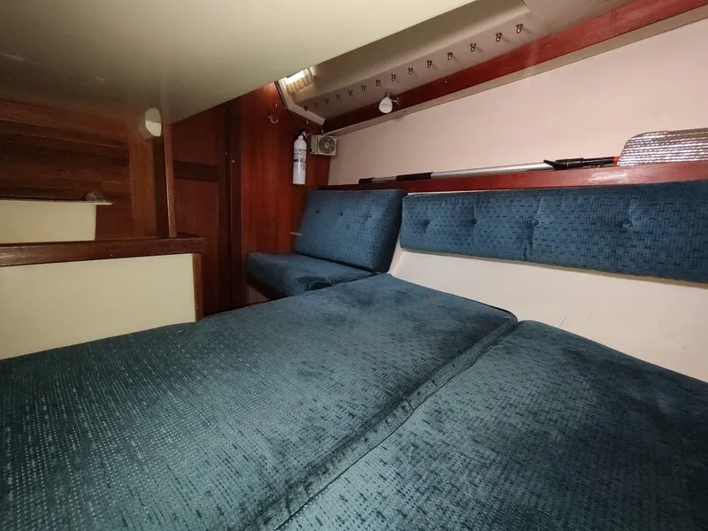 Slide: The Image of Catalina 34 1987 - 54