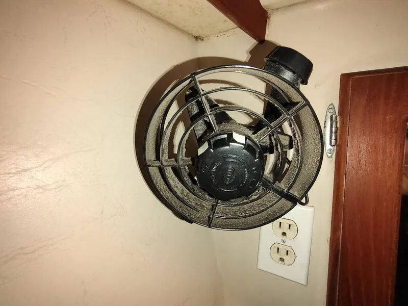 Slide: The Image of Catalina 34 1987 - 55