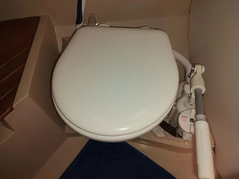 Slide: The Image of Catalina 34 1987 - 60