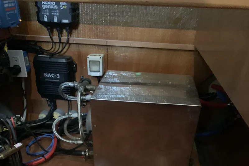 Slide: The Image of Lagoon 380 S2 4/2 2019 - 55