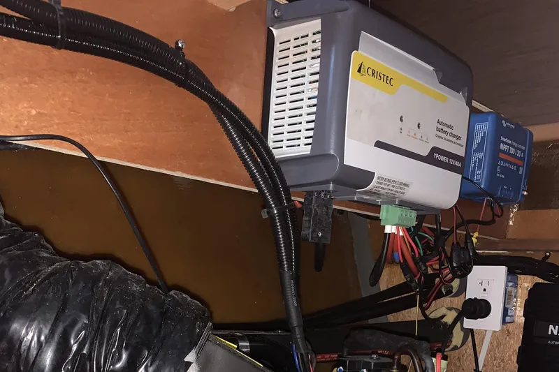 Slide: The Image of Lagoon 380 S2 4/2 2019 - 59