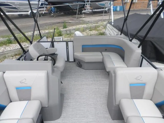 Slide: The Image of Apex E-Class 18 Lanai 2025 - 2