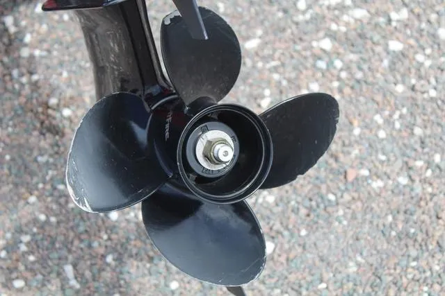 Slide: The Image of Lund 1775 Lund Renegade SS 2022 - 13