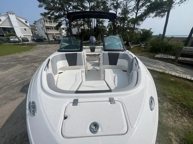 Slide: The Image of Chaparral 21 SSi OB 2025 - 7