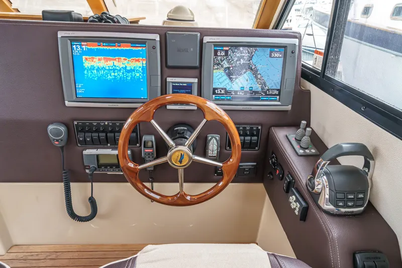 Slide: The Image of Cutwater C-30 SC LE 2014 - 52