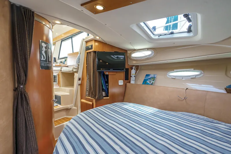 Slide: The Image of Cutwater C-30 SC LE 2014 - 60