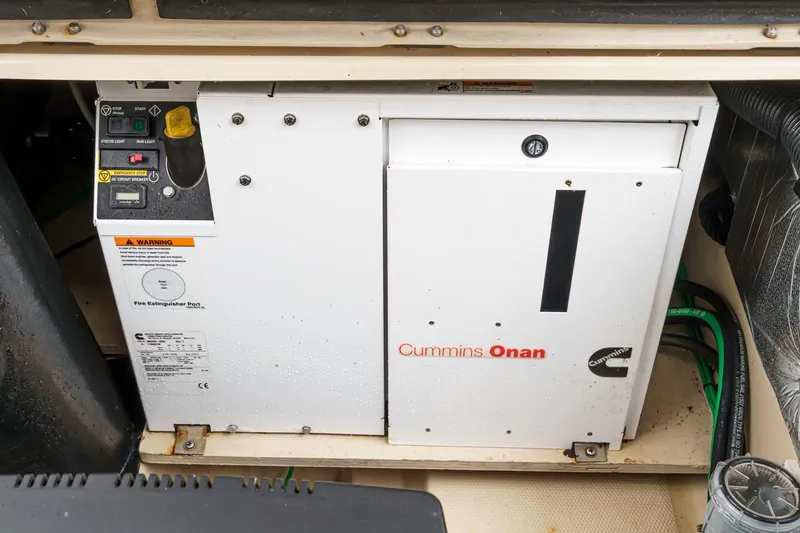 Slide: The Image of Cutwater C-30 SC LE 2014 - 71