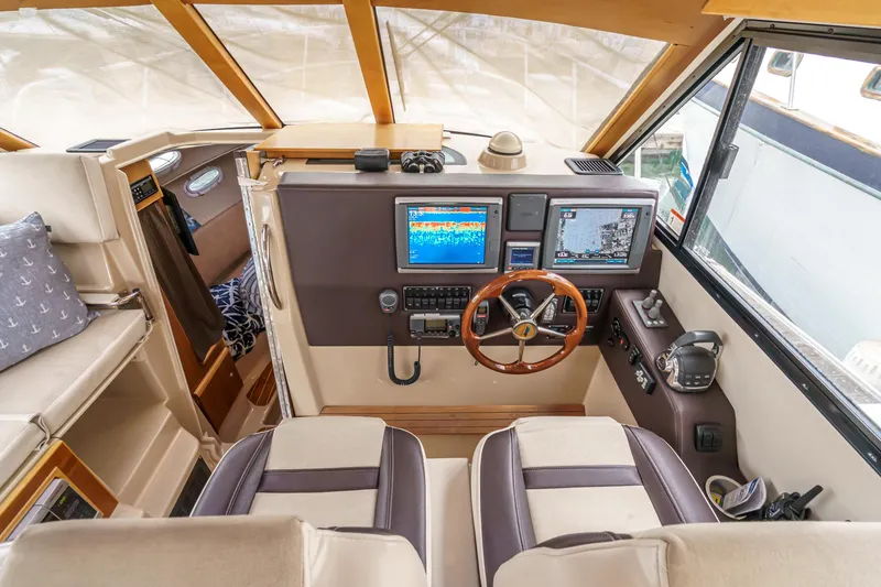 Slide: The Image of Cutwater C-30 Sedan 2014 - 50