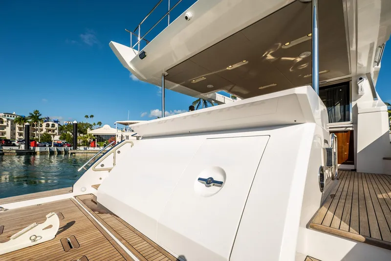 Slide: The Image of Azimut 66 2017 - 51