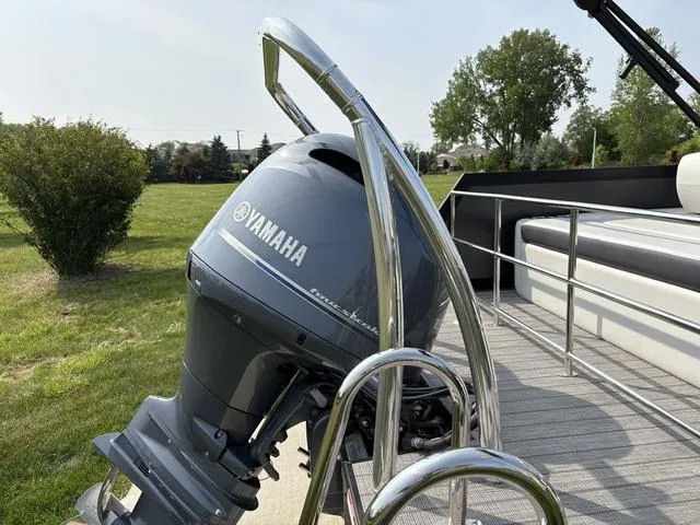 Slide: The Image of Viaggio By Misty Harbor Diamante S D23S 2022 - 12