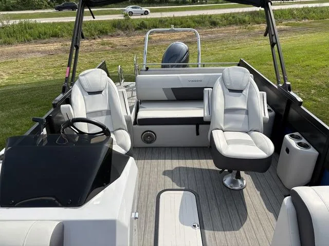 Slide: The Image of Viaggio By Misty Harbor Diamante S D23S 2022 - 6