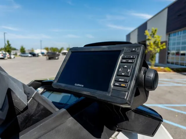 Slide: The Image of Sea-Doo FishPro 2019 - 4