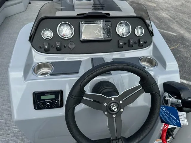 Slide: The Image of Veranda Vista Sport RC VS25RC 2025 - 13