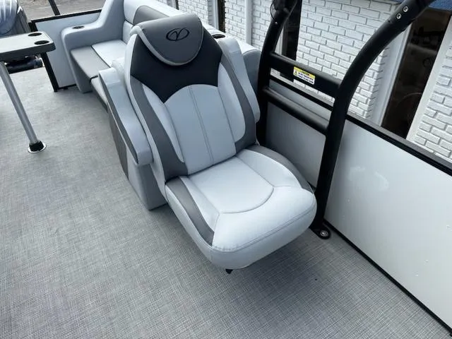 Slide: The Image of Veranda Vista Sport VS 25 RC 2025 - 15