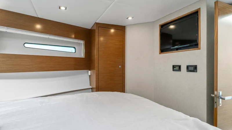 Slide: The Image of Cruisers 42 Cantius 2019 - 38
