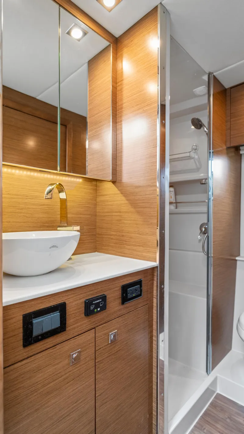 Slide: The Image of Cruisers 42 Cantius 2019 - 46