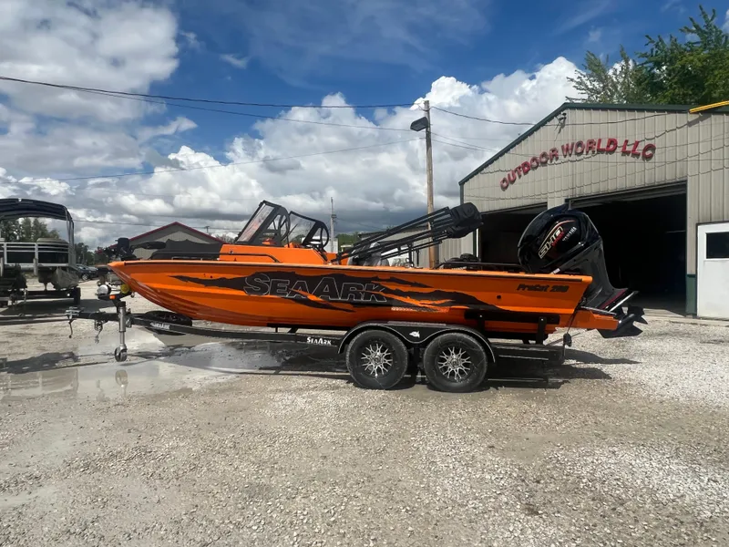 The Image of 2026 SeaArk ProCat 200 boat with Suzuki engine on icy terrain. - 0