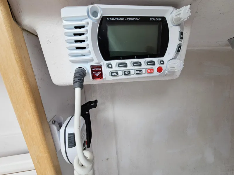 Slide: The Image of Standard Horizon Explorer radio on 2015 Catalina 275 Sport boat. - 8