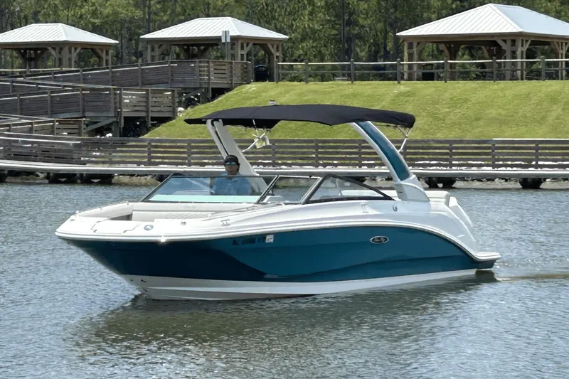 Slide: The Image of Sea Ray SDX 250 Outboard 2023 - 14