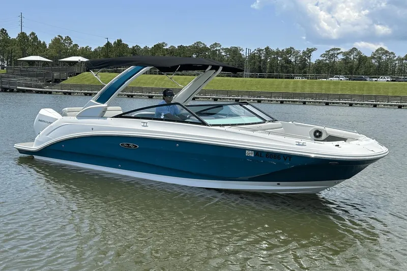 Slide: The Image of Sea Ray SDX 250 Outboard 2023 - 17