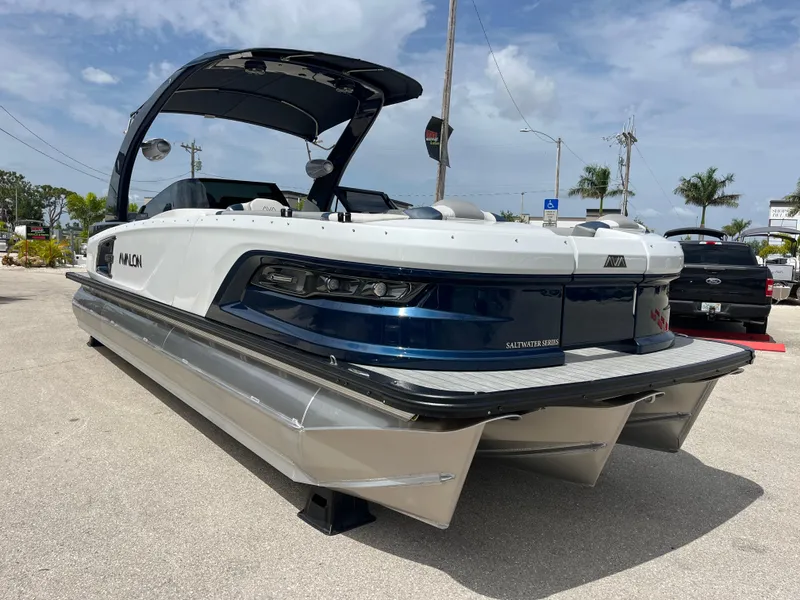 Slide: The Image of 2025 Avalon 2785 Excalibur Carbon Series Tri Toon boat with Mercury 400 V-10 Verado engine. - 40