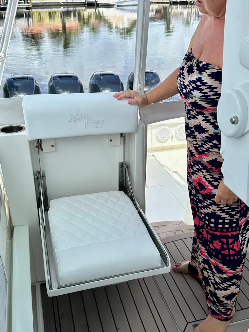 Slide: The Image of SeaVee 430 Fisharound 2016 - 59