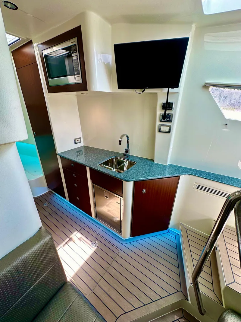 Slide: The Image of SeaVee 430 Fisharound 2016 - 68