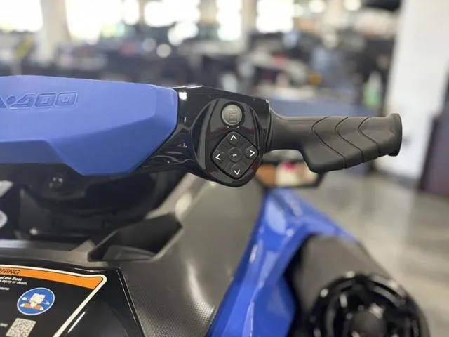 Slide: The Image of Sea-Doo Wake 2025 - 11