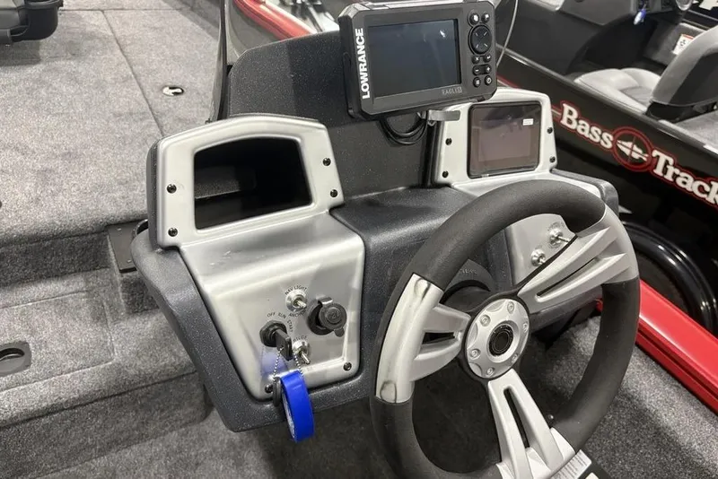 Slide: The Image of Steering console of 2025 Tracker Pro Team™ 190 boat with navigation equipment. - 20