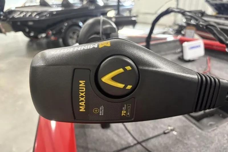 Slide: The Image of Close-up of Minn Kota Maxxum trolling motor on 2025 Tracker Pro Team™ 190 boat. - 6