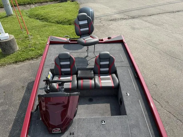 Slide: The Image of Ranger RT178C 2025 - 5