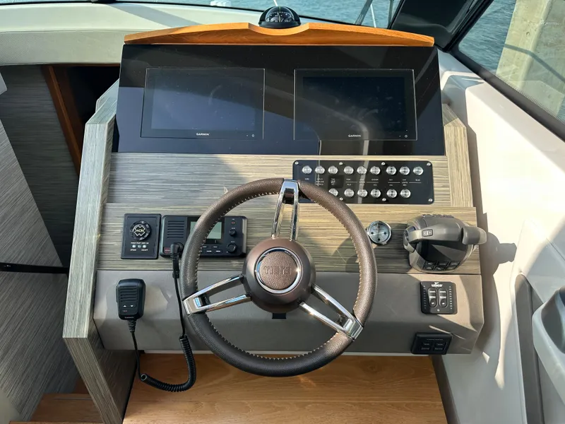 Slide: The Image of Tiara 39 Coupe 2020 - 36