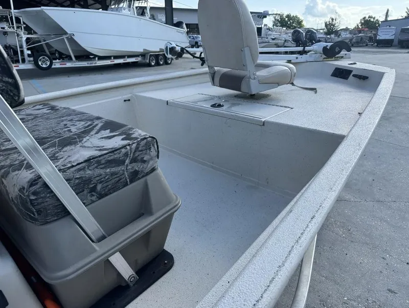 Slide: The Image of Xpress XP18 2010 - 9