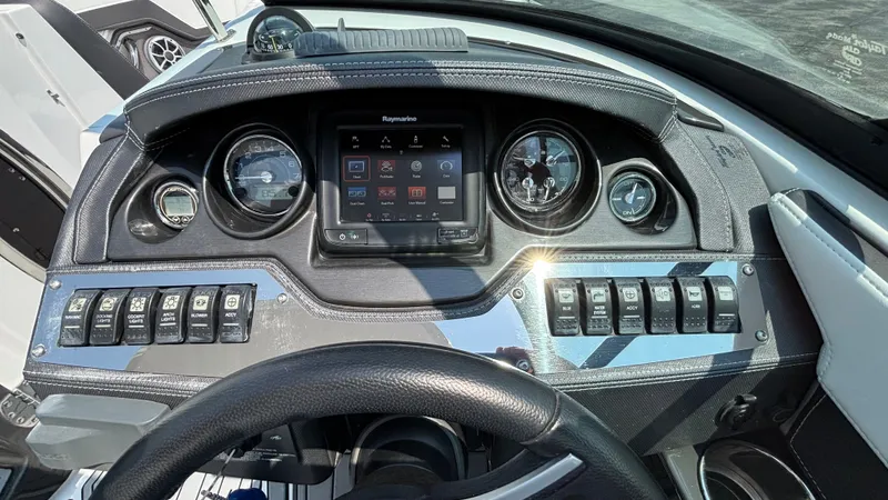 Slide: The Image of Monterey 258SS Super Sport 2018 - 14