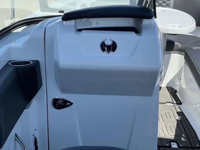 Slide: The Image of Scarab 255 LX Wake 2025 - 17