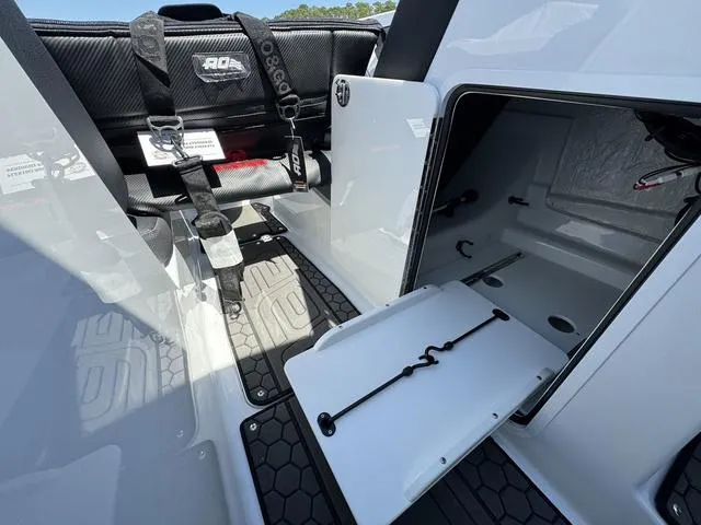 Slide: The Image of Scarab 255 LX Wake 2025 - 21