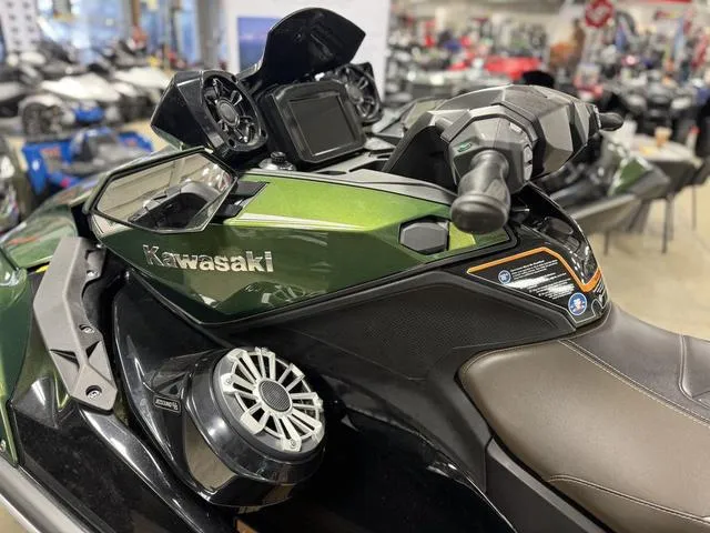 Slide: The Image of Kawasaki ULTRA 160LX 2025 - 11