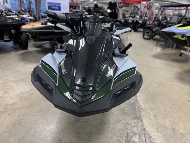 Slide: The Image of Kawasaki Ultra 160 2025 - 2