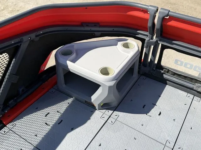 Slide: The Image of Sea-Doo Switch Cruise 21 2024 - 13