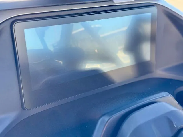 Slide: The Image of Sea-Doo Switch Cruise Limited 21 2025 - 7