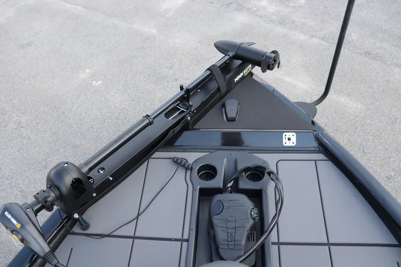 Slide: The Image of 2025 Tracker Savage 215 boat deck with Minn Kota trolling motor. - 5