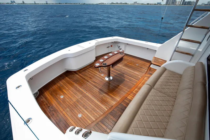 Slide: The Image of Viking 48 FULL CIRCLE - Cockpit & Mezzanine - 23