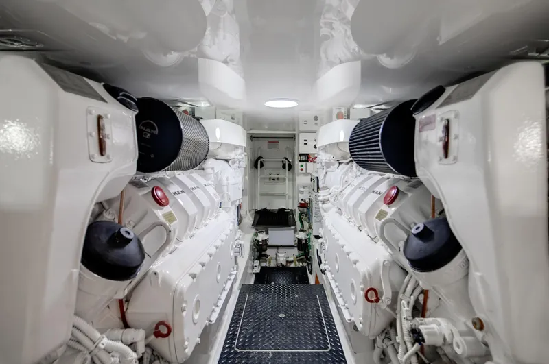 Slide: The Image of Viking 48 FULL CIRCLE - Engine Room - 25