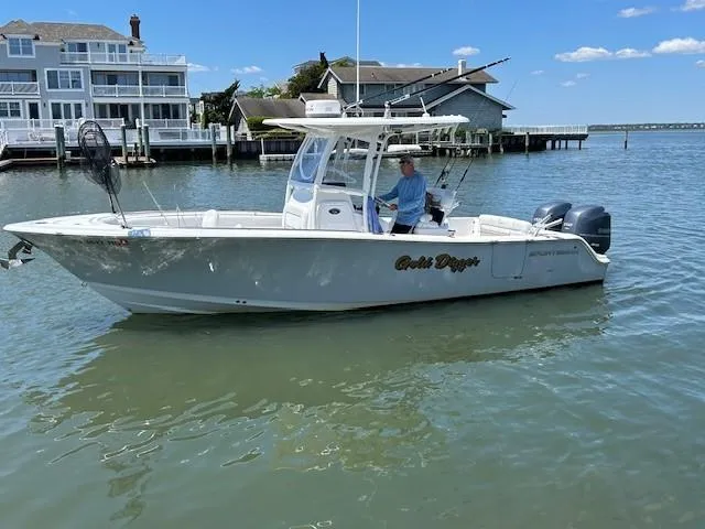 The Image of Sportsman Heritage 251 Center Console 2015 - 0