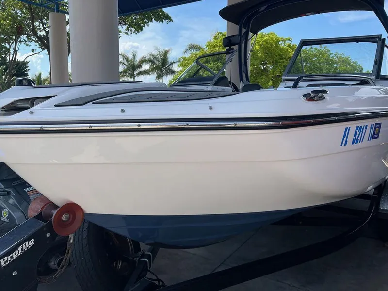 The Image of Yamaha 212 Limited 2018 - 0