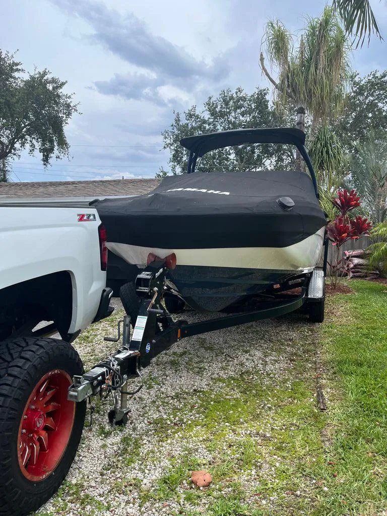 Slide: The Image of Yamaha 212 Limited 2018 - 22