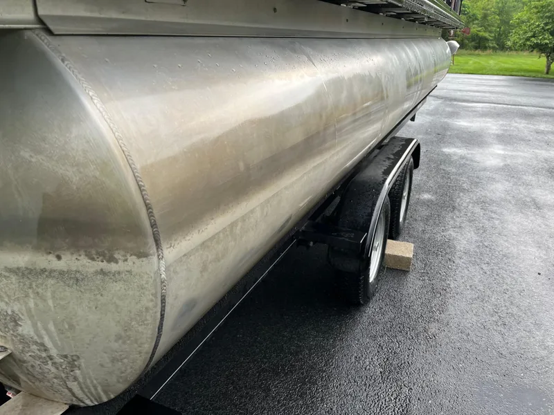 Slide: The Image of 2021 Sylvan Mirage X X3 pontoon boat on trailer, side view. - 18