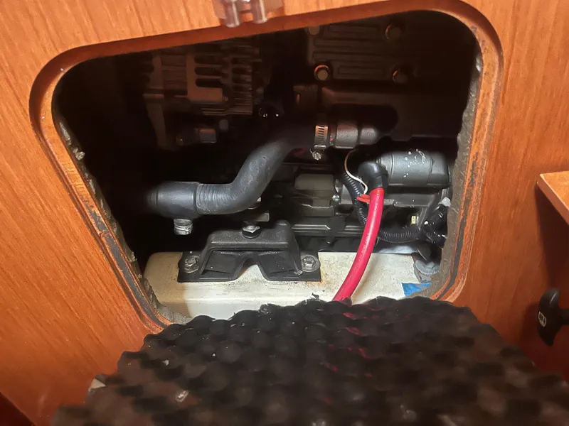 Slide: The Image of Engine compartment of a 2007 Beneteau Oceanis Clipper 343 sailboat. - 27